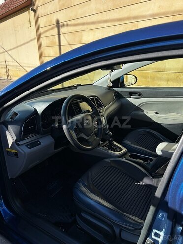 Hyundai Elantra 2016, 150,000 km - 2.0 l - Bakı
