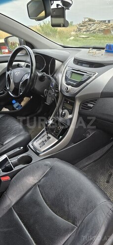 Hyundai Elantra 2013, 276,000 km - 1.8 l - Bakı
