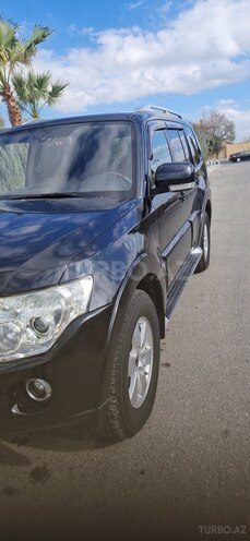 Mitsubishi Pajero 2007, 244,000 km - 3.2 l - Bakı