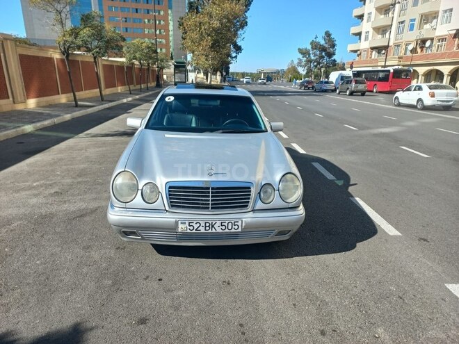 Mercedes E 240 1999, 256,080 km - 2.4 l - Gəncə