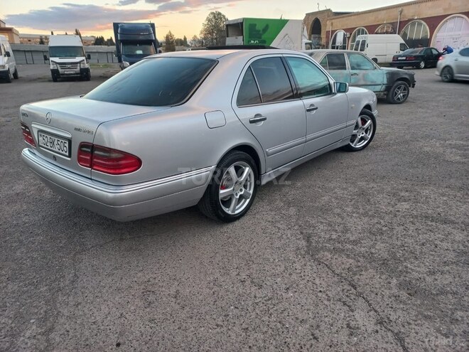 Mercedes E 240 1999, 256,080 km - 2.4 l - Gəncə