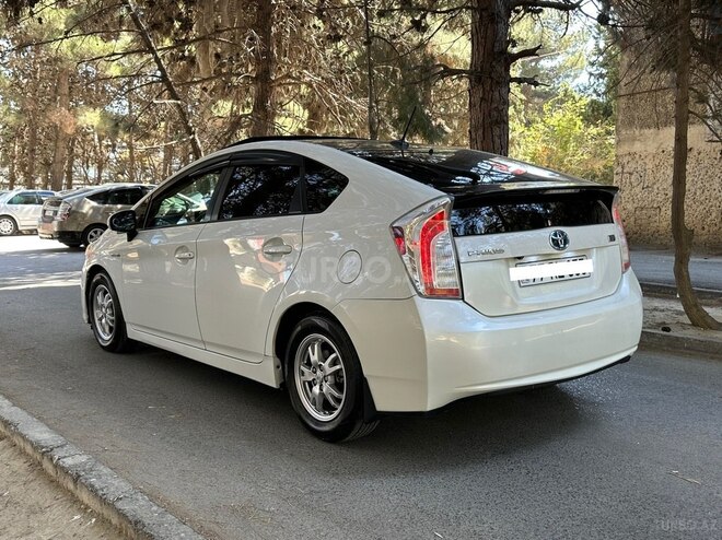 Toyota Prius 2011, 186,000 km - 1.8 l - Bakı