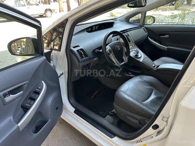 Toyota Prius 2011, 186,000 km - 1.8 l - Bakı