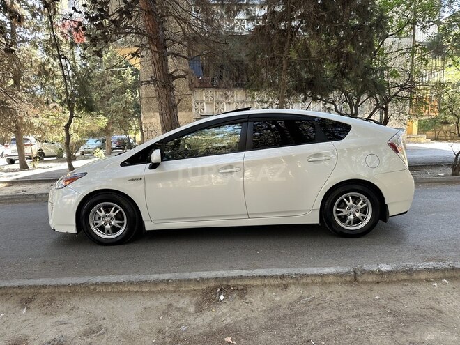 Toyota Prius 2011, 186,000 km - 1.8 l - Bakı