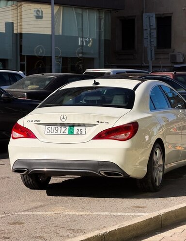 Mercedes CLA 250 4MATIC 2017, 70,720 km - 2.0 л - Bakı