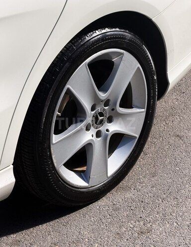 Mercedes CLA 250 4MATIC 2017, 70,720 km - 2.0 л - Bakı
