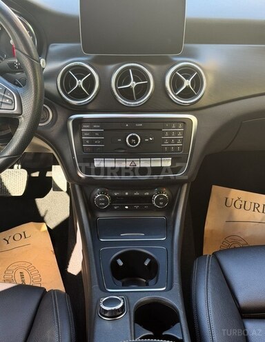 Mercedes CLA 250 4MATIC 2017, 70,720 km - 2.0 л - Bakı