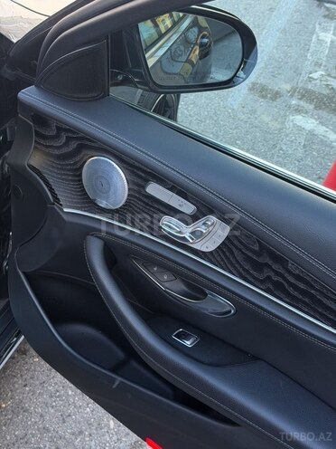 Mercedes E 300 4MATIC 2019, 123,000 km - 2.0 л - Bakı