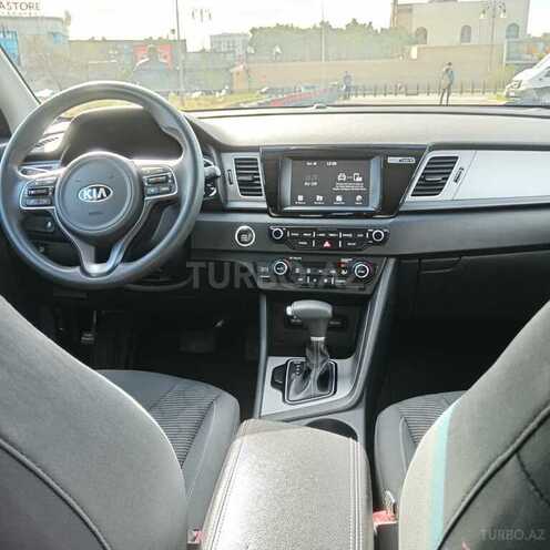 Kia Niro-12