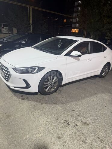 Hyundai Avante 2015, 207,000 km - 1.6 л - Bakı