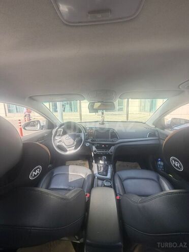 Hyundai Avante 2015, 207,000 km - 1.6 л - Bakı