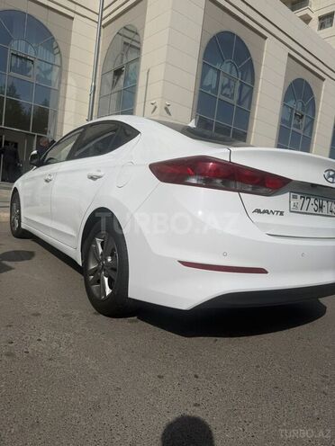 Hyundai Avante 2015, 207,000 km - 1.6 л - Bakı