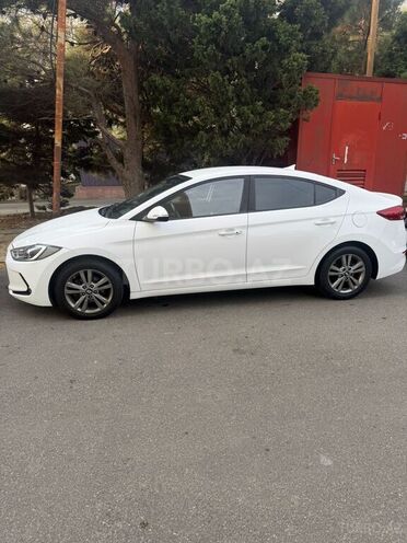 Hyundai Avante 2015, 207,000 km - 1.6 л - Bakı