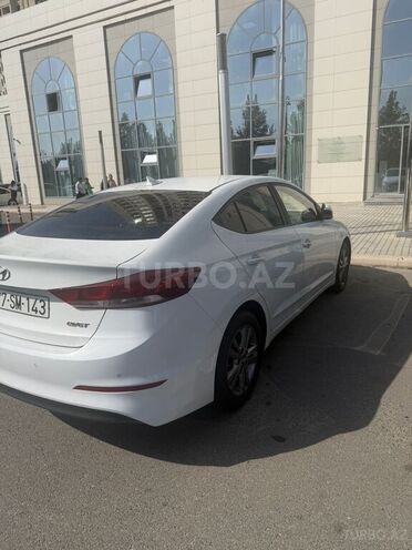 Hyundai Avante 2015, 207,000 km - 1.6 л - Bakı