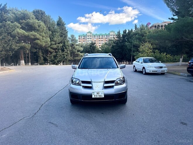 Mitsubishi Outlander 2003, 295,800 km - 2.4 l - Bakı