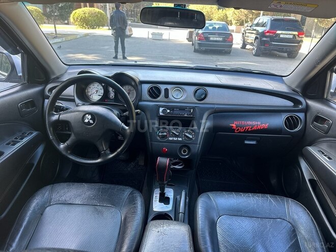 Mitsubishi Outlander 2003, 295,800 km - 2.4 l - Bakı