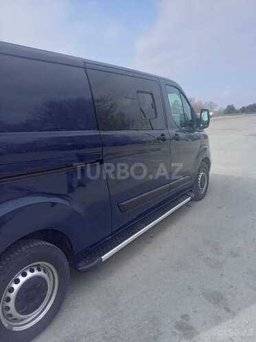 Ford Transit Custom-4