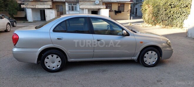 Nissan Sunny-4