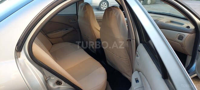 Nissan Sunny-9