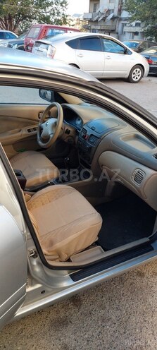 Nissan Sunny-6
