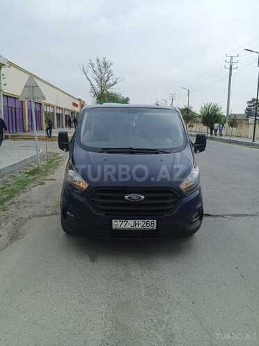 Ford Transit Custom-1