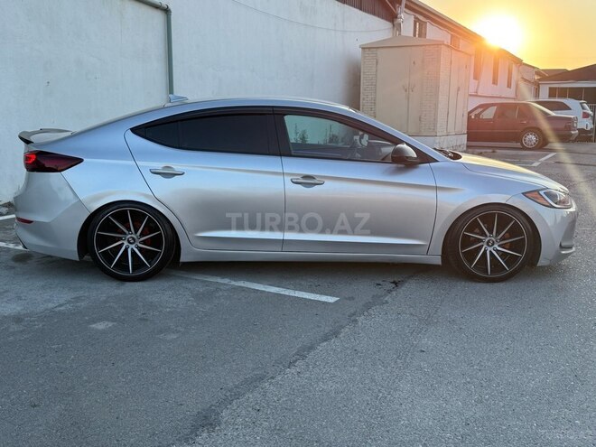Hyundai Elantra 2016, 209,215 km - 2.0 л - Bakı