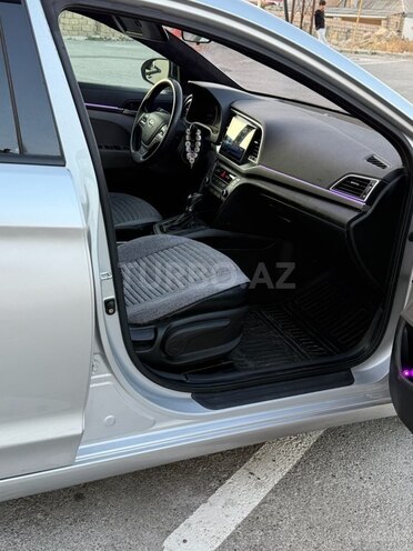 Hyundai Elantra 2016, 209,215 km - 2.0 л - Bakı