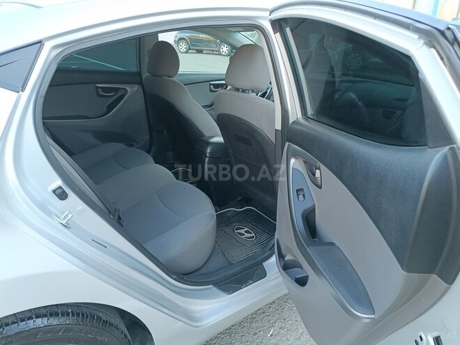 Hyundai Elantra 2015, 134,000 km - 1.8 l - Qazax