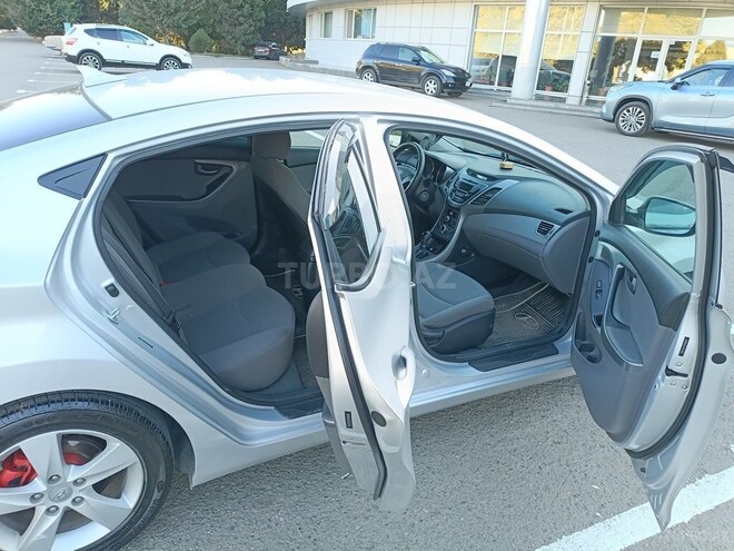 Hyundai Elantra 2015, 134,000 km - 1.8 l - Qazax