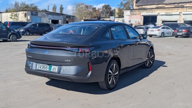 Changan Qiyuan A05 2026, 0 km - 1.5 л - Bakı