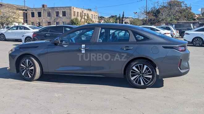Changan Qiyuan A05 2026, 0 km - 1.5 л - Bakı