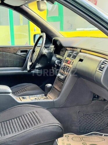 Mercedes E 240 1999, 350,000 km - 2.4 l - Bakı