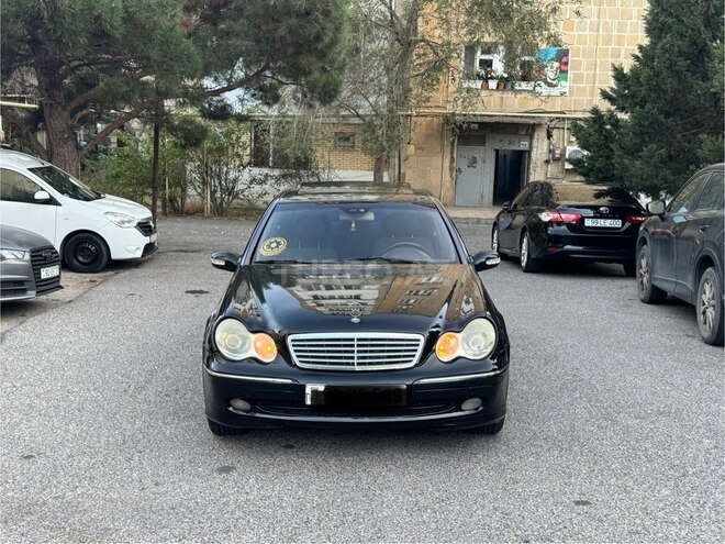 Mercedes C 220 2003, 248,884 km - 2.1 l - Bakı