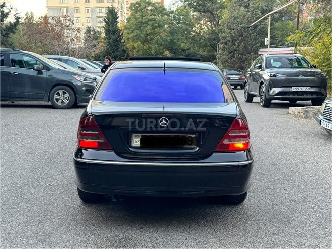 Mercedes C 220 2003, 248,884 km - 2.1 l - Bakı