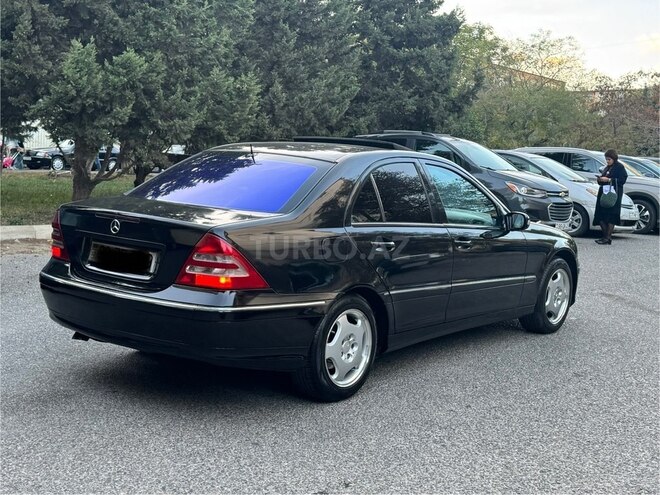 Mercedes C 220 2003, 248,884 km - 2.1 l - Bakı