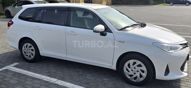 Toyota Corolla Fielder 2019, 180,000 km - 1.5 л - Yevlax