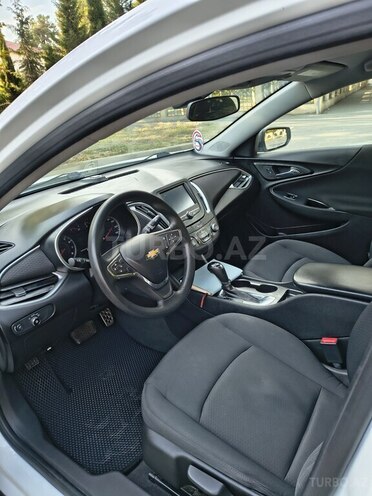 Chevrolet Malibu-6