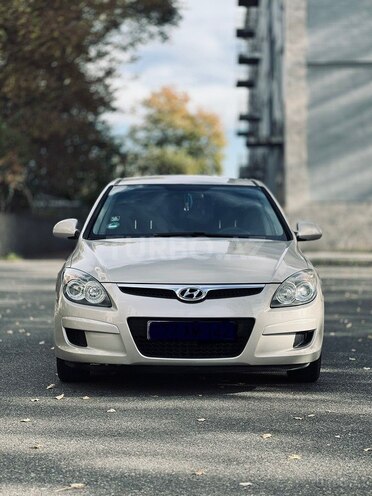 Hyundai i30 2009, 176,800 km - 1.4 l - İsmayıllı