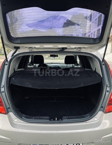 Hyundai i30 2009, 176,800 km - 1.4 l - İsmayıllı
