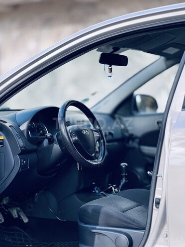 Hyundai i30 2009, 176,800 km - 1.4 l - İsmayıllı