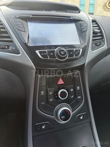 Hyundai Elantra 2015, 204,387 km - 1.8 л - Bakı