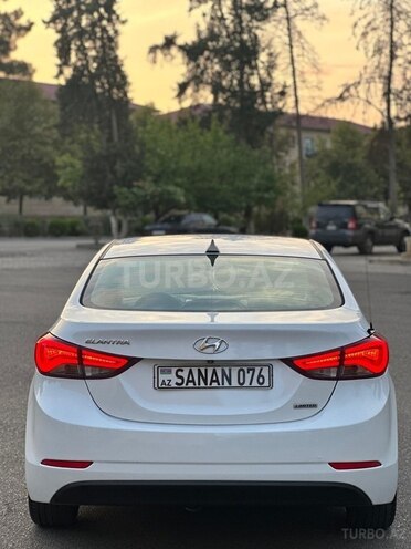 Hyundai Elantra 2015, 204,387 km - 1.8 л - Bakı