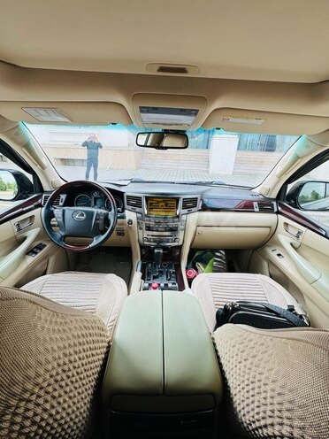Lexus LX 570-7