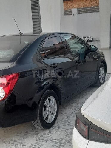 Chevrolet Aveo-3