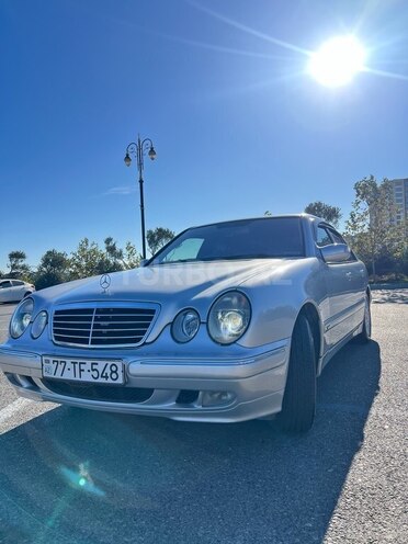 Mercedes E 240 1999, 511,000 km - 2.6 л - Sumqayıt