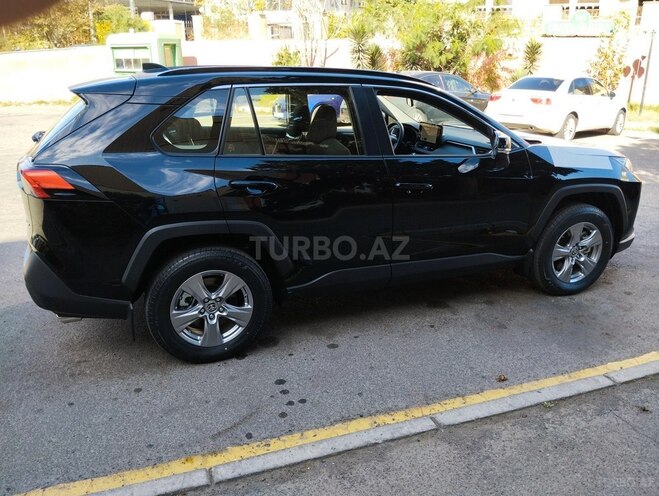 Toyota RAV4-3