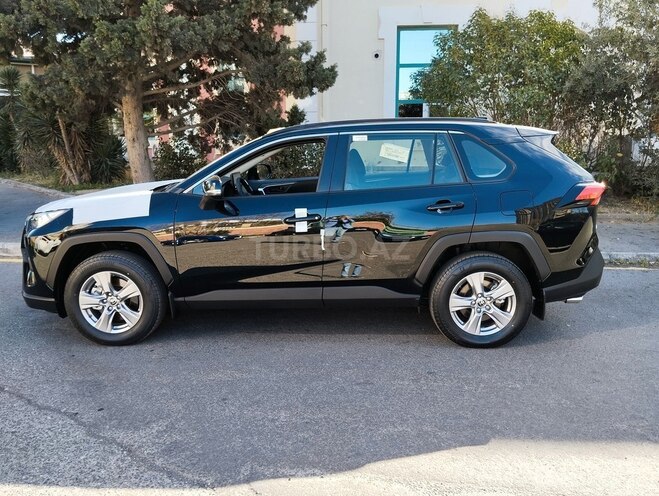Toyota RAV4-4