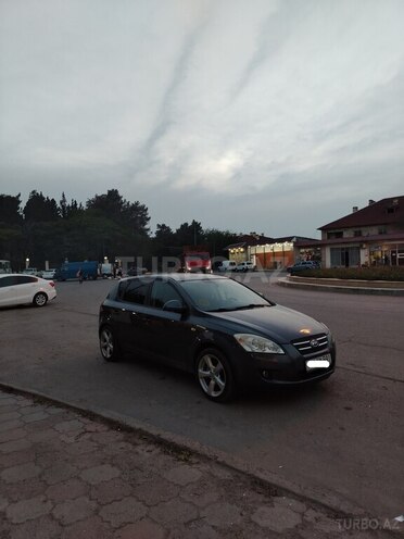 Kia Ceed 2009, 340,000 km - 1.4 л - Şirvan