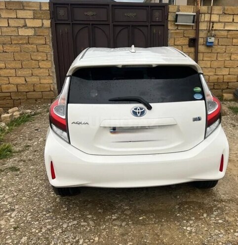 Toyota Aqua 2017, 198,554 km - 1.5 l - Bakı