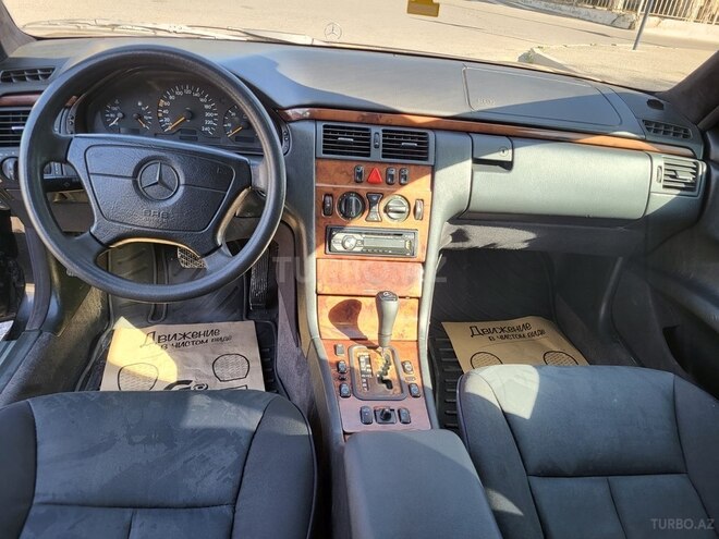 Mercedes E 220 1998, 430,000 km - 2.2 l - Bakı